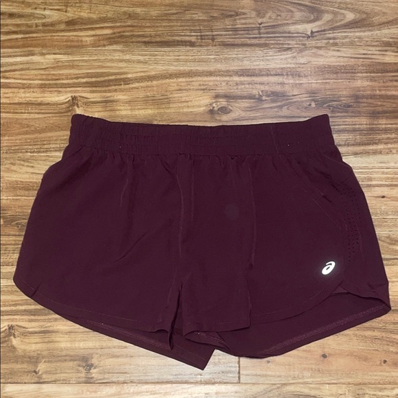 Asics Women's large 12 14 shorts 2 in 1 burgundy Red Athletic Athleisure run - Picture 1 of 8
